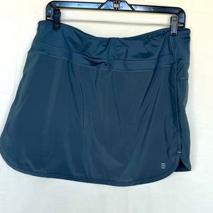 Women's Bamboo Lined Breeze Skort size L color deep teal.  Excellent condition.